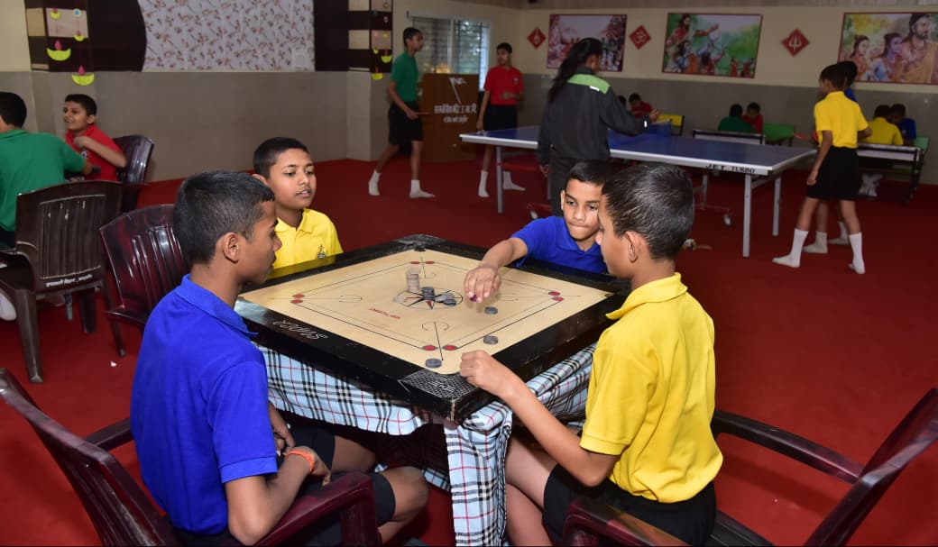 INDOOR GAMES